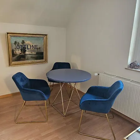 Charmante Stylische Blau Leverkusen