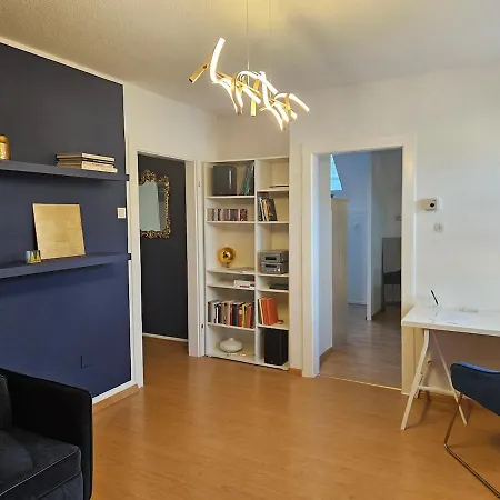 Charmante Stylische Blau Apartment *